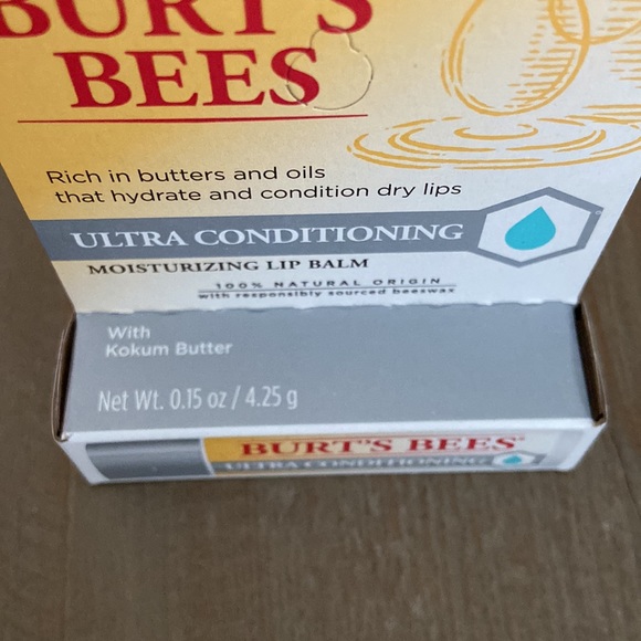 Burt's Bees Ultra Conditioning Moisturizing Lip Balm - Brand New - Picture 6 of 6